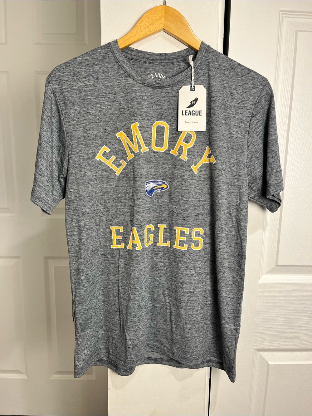 Emory Eagles Short Sleeve T-Shirt Crew Neck Gray NWT Size M 91 League